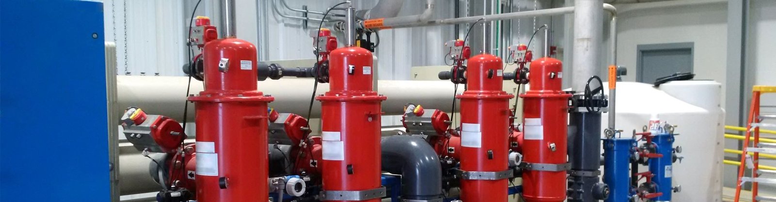 Cooling tower filtration